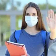 Trường học đóng cửa