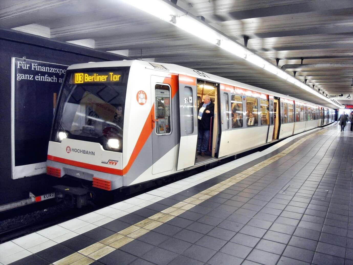 Tàu điện ngầm (U-Bahn)