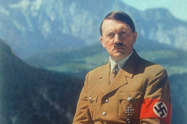 tội ác của phát xít Đức - Adolf Hitler